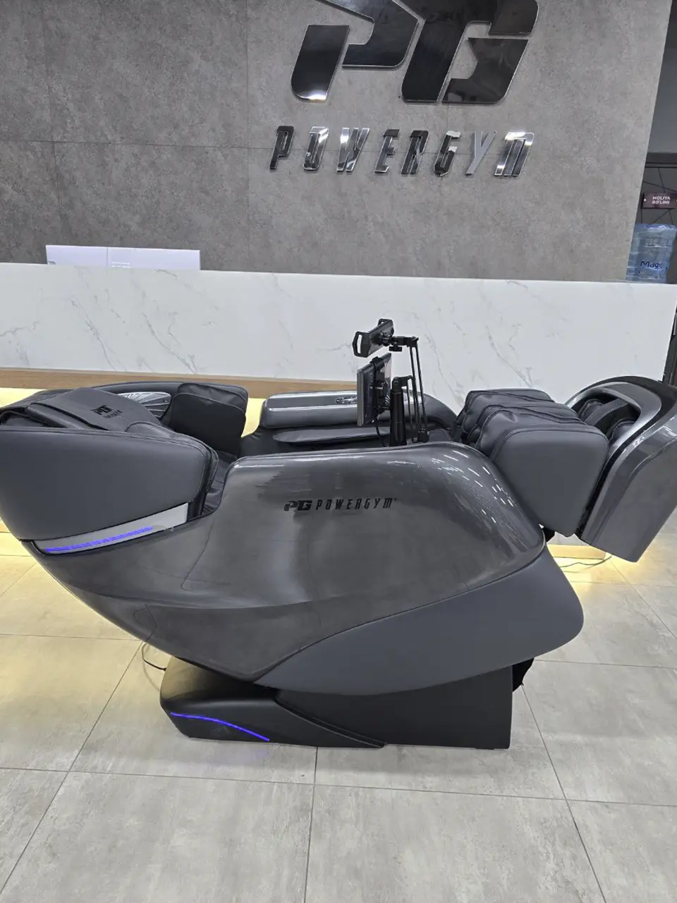 Массажное кресло PowerGym G-7 (серый) Массажное кресло PowerGym G-7 (серый)