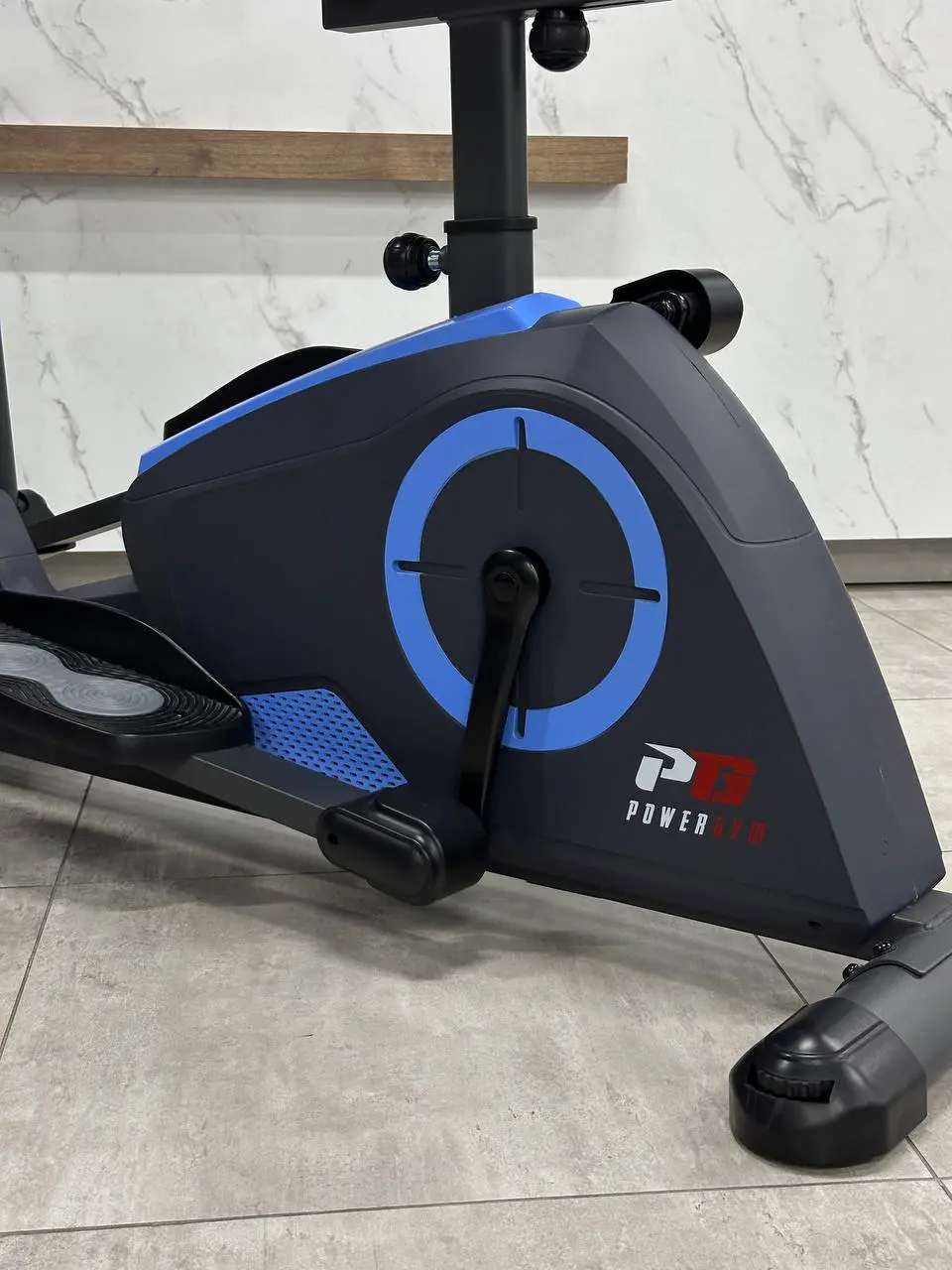 Эллиптический тренажер Powergym E175 Эллиптический тренажер Powergym E175