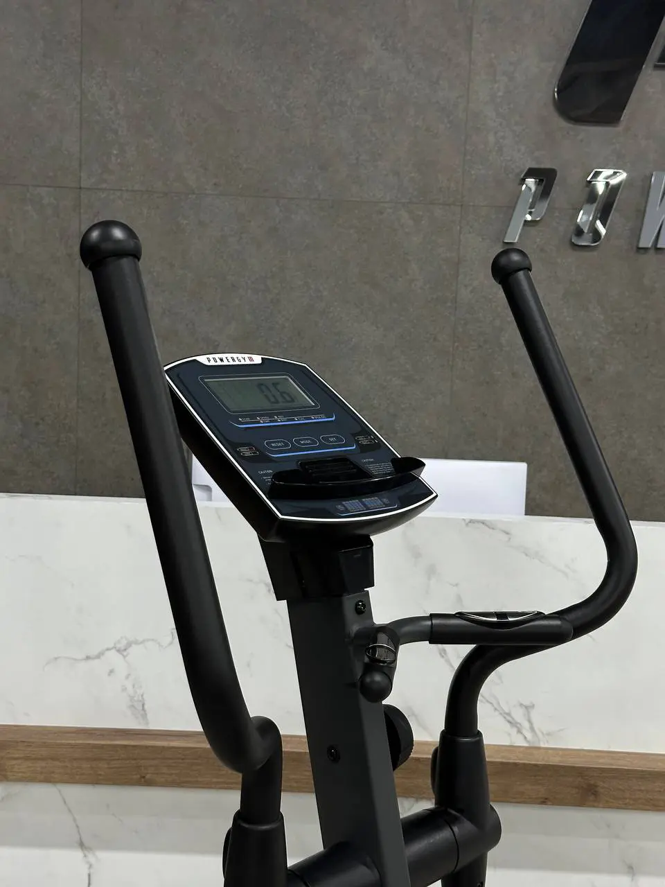 Эллиптический тренажер Powergym E175 Эллиптический тренажер Powergym E175