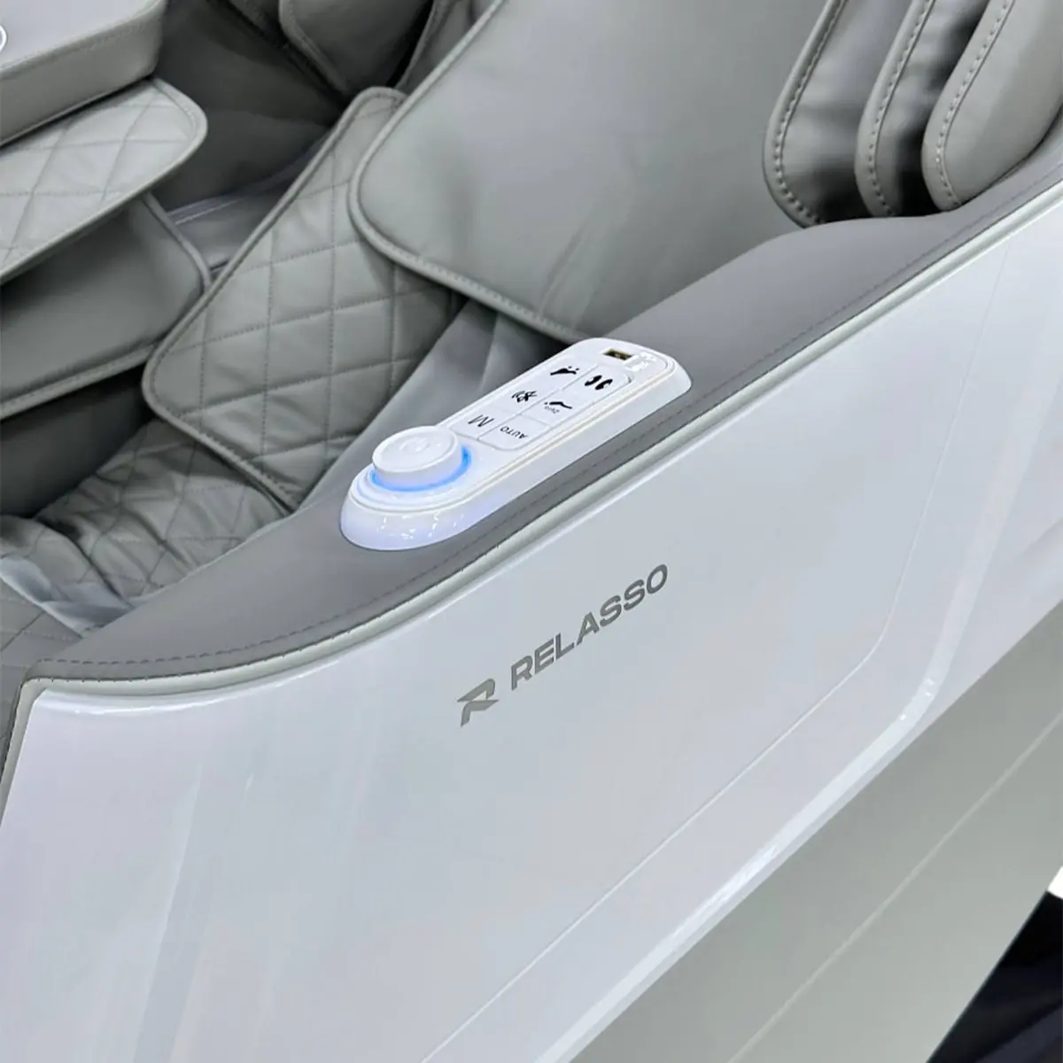 Массажное кресло PowerGym JT-888 белый